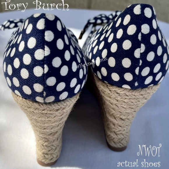 New Tory Burch Polka Dot Wedges Nautical Bow Wedges Boat Summer Spring Sandals - Picture 3 of 16